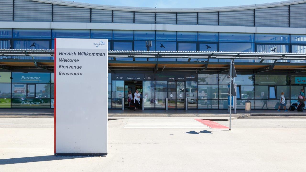 Flughafen Memmingen bezieht Strom und Wärme aus Gülle und Mist