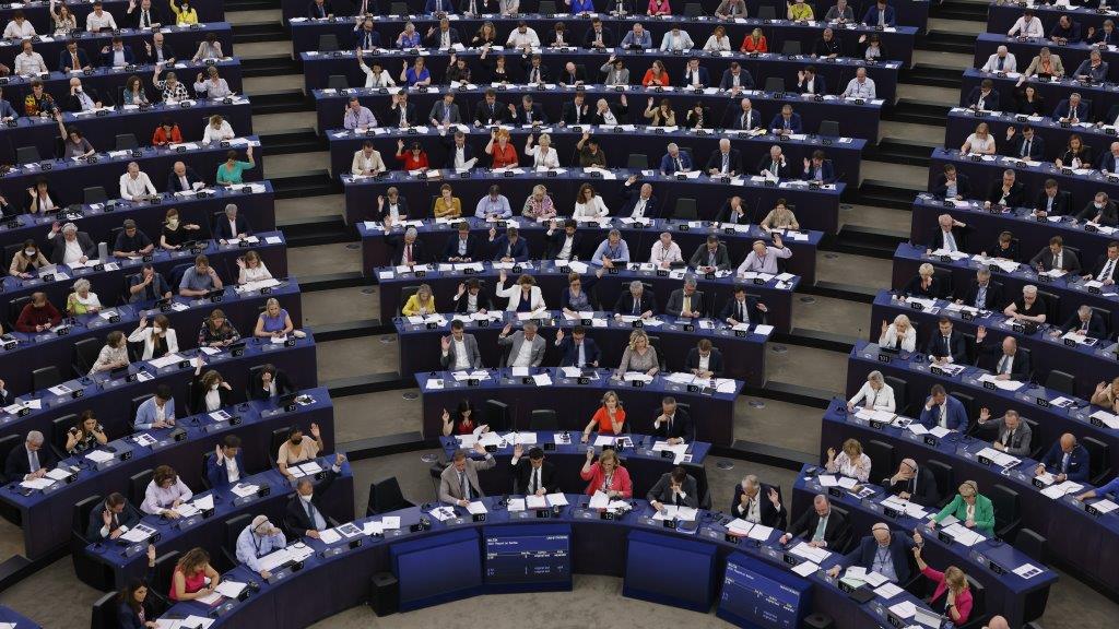 Weniger Lebensmittel- und Textilabfälle: EU-Parlament verabschiedet Position