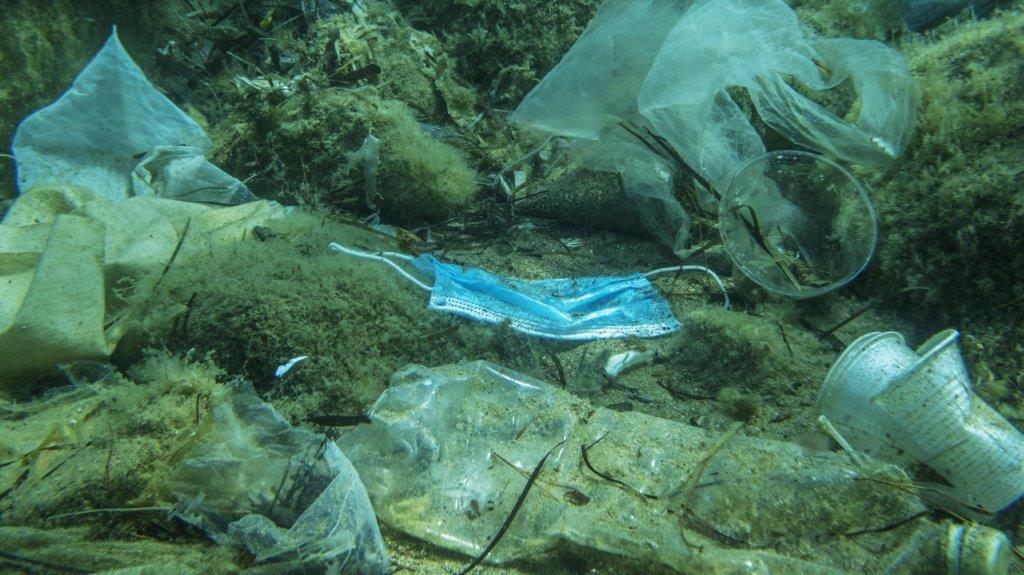 Bis zu 11 Millionen Tonnen Plastikmüll auf dem Meeresboden